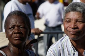 África é dos seus povos!